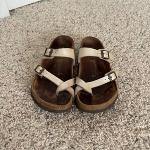 Birkenstock Sandals Size 36 Champagne Beige